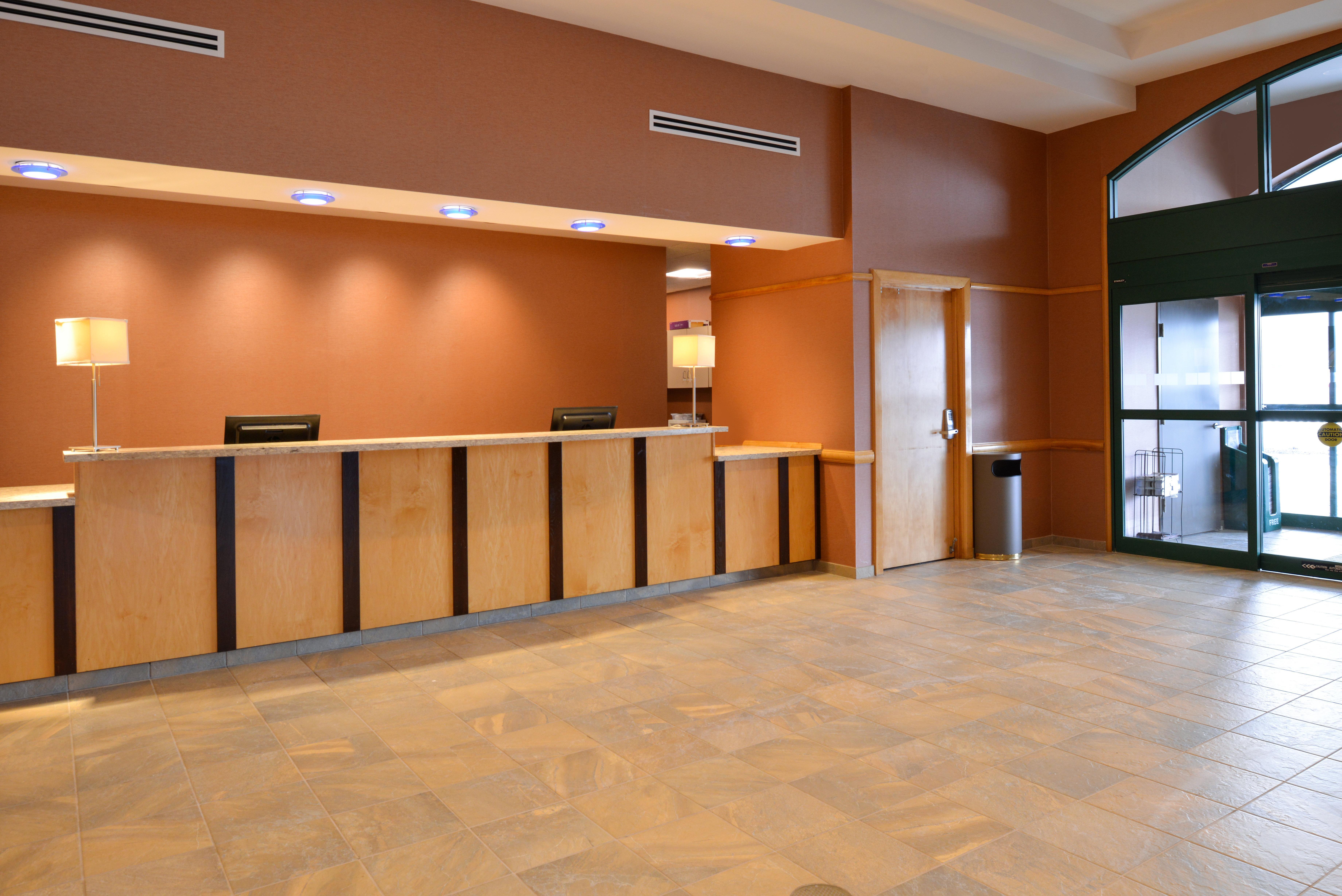 Holiday Inn Express Breezewood, an IHG Hotel Buitenkant foto