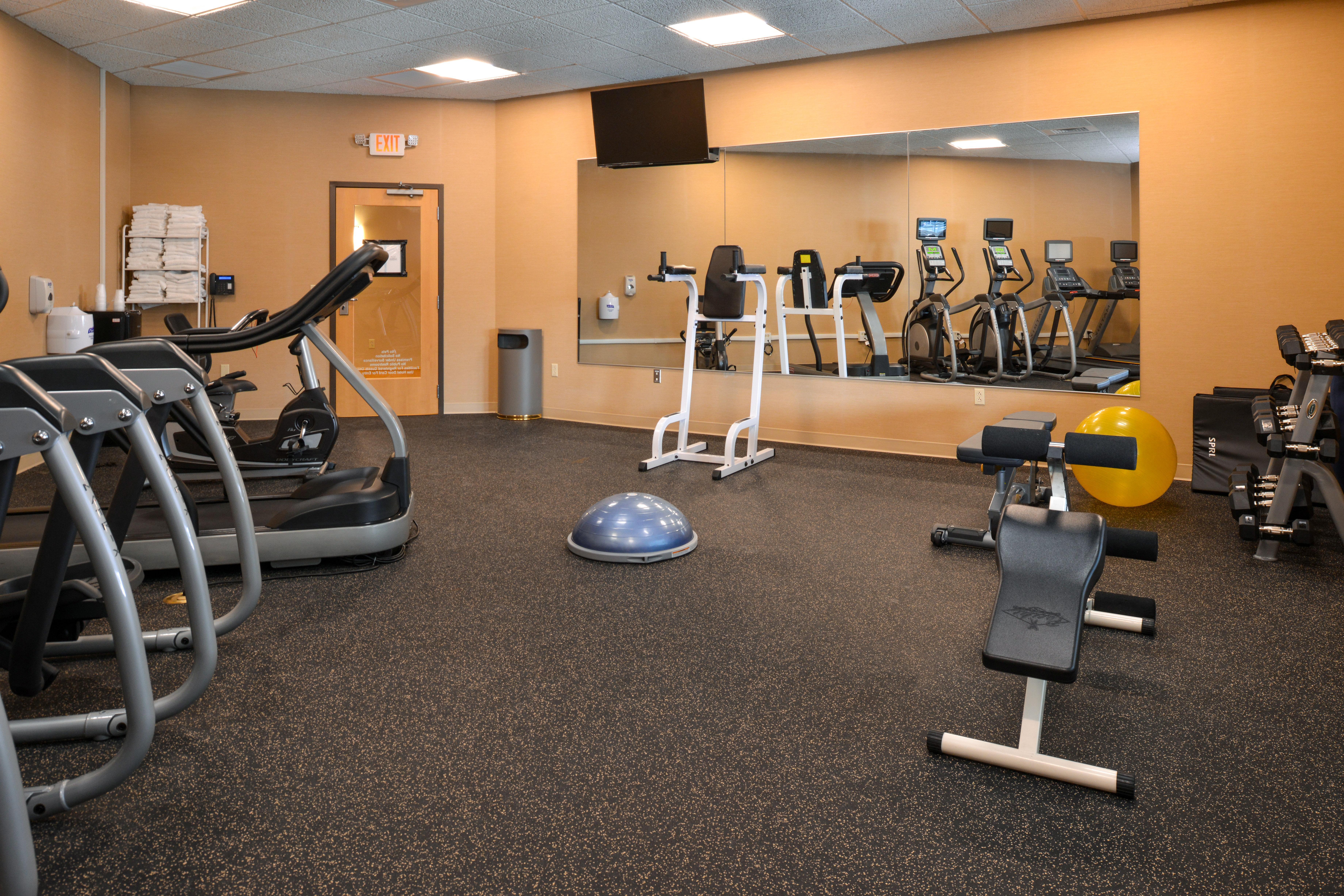 Holiday Inn Express Breezewood, an IHG Hotel Buitenkant foto